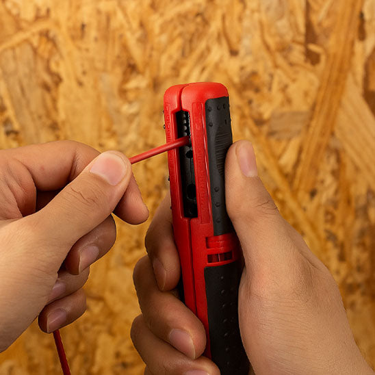 pince à dénuder 10-20 AWG | rouge