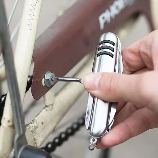 Couteau multifonction argenté | 10-en-1 Compact